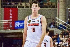🏀团结杯-广东全运男篮70-80不敌黑山 杜润旺16分&杨溢10分10助图片